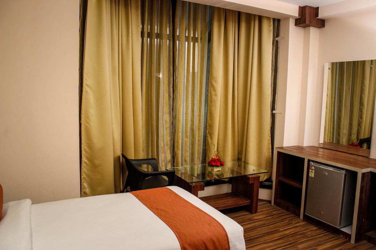 Regenta Inn Larica Kolkata Eksteriør bilde