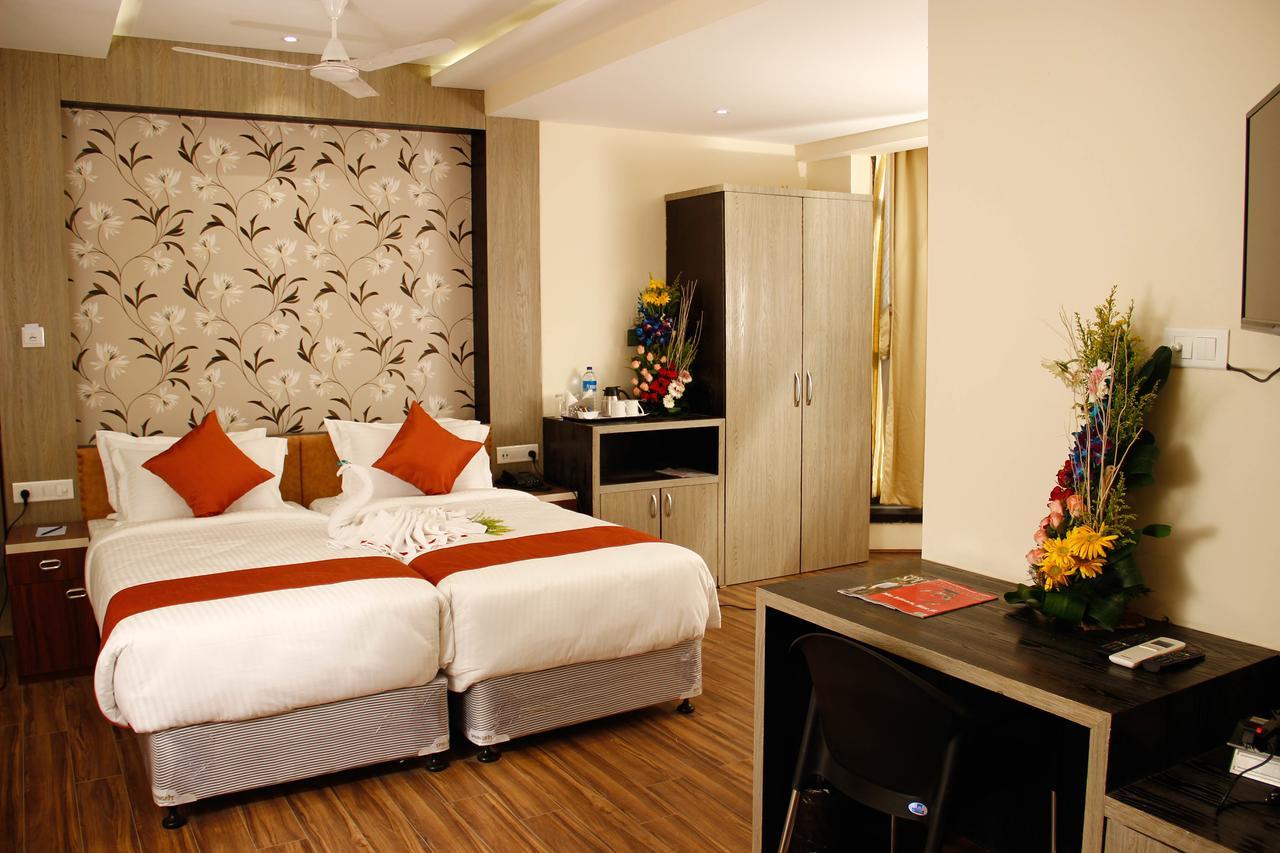 Regenta Inn Larica Kolkata Eksteriør bilde
