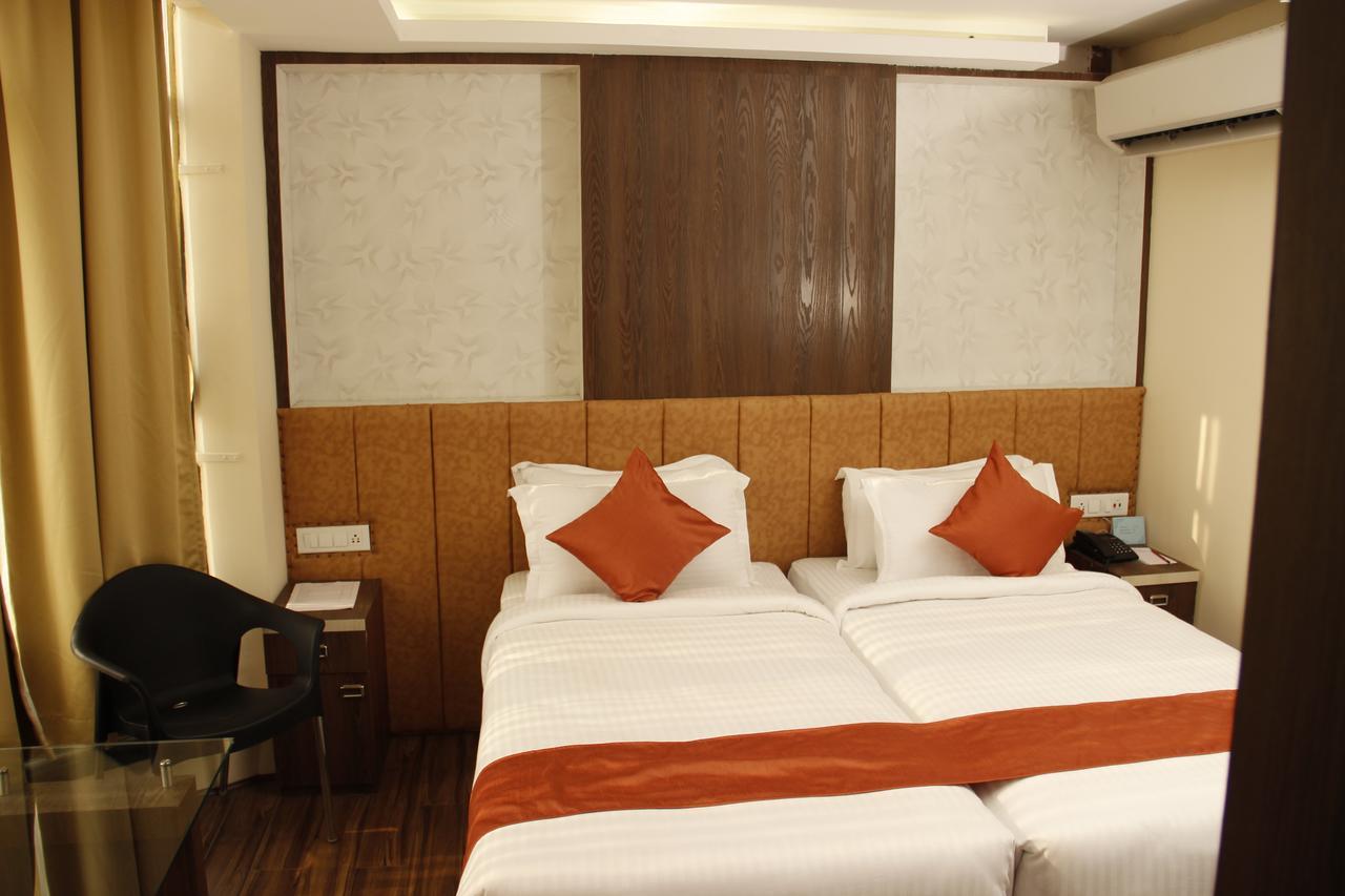 Regenta Inn Larica Kolkata Eksteriør bilde