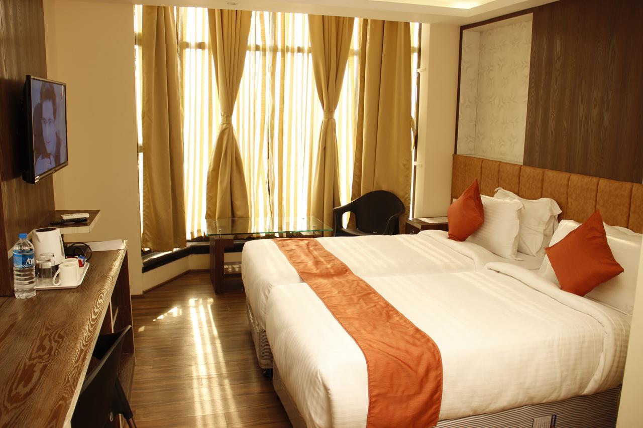 Regenta Inn Larica Kolkata Eksteriør bilde