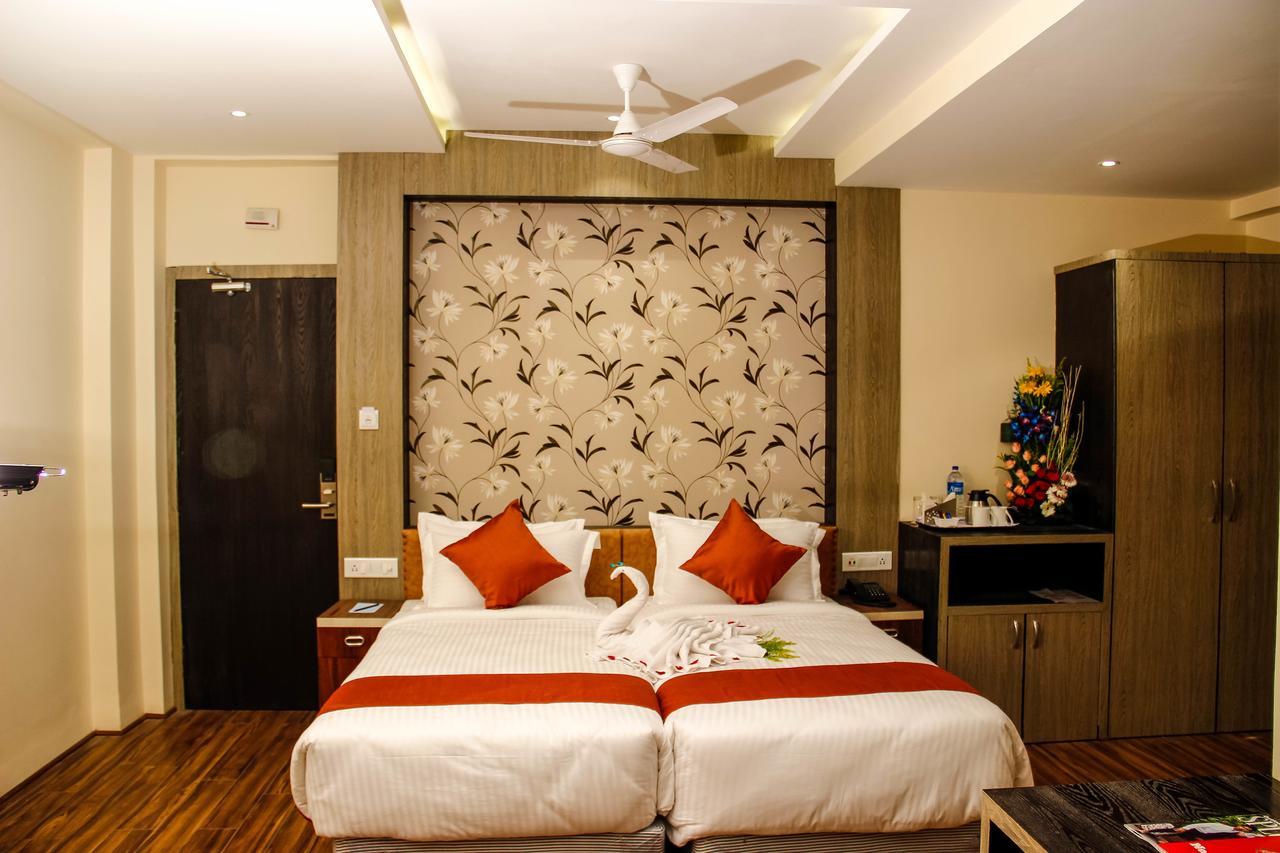 Regenta Inn Larica Kolkata Eksteriør bilde