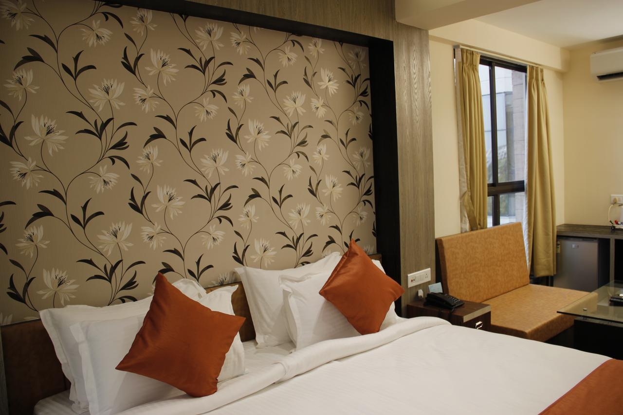 Regenta Inn Larica Kolkata Eksteriør bilde
