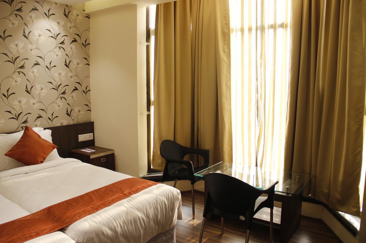 Regenta Inn Larica Kolkata Eksteriør bilde