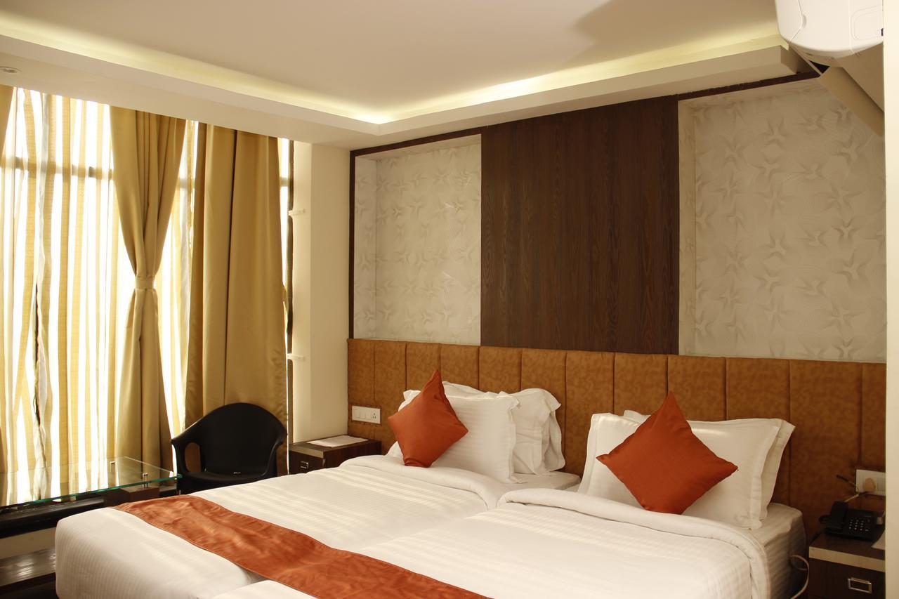 Regenta Inn Larica Kolkata Eksteriør bilde